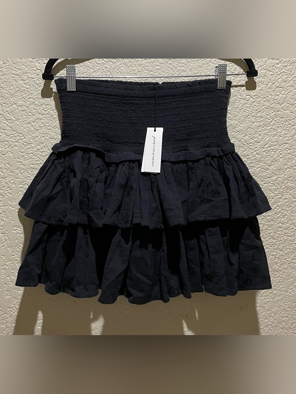 Unsubscribed NWT 2087 Smocked Short Skirt Solid Faded Black Size 6 Floral print - Picture 2 of 12